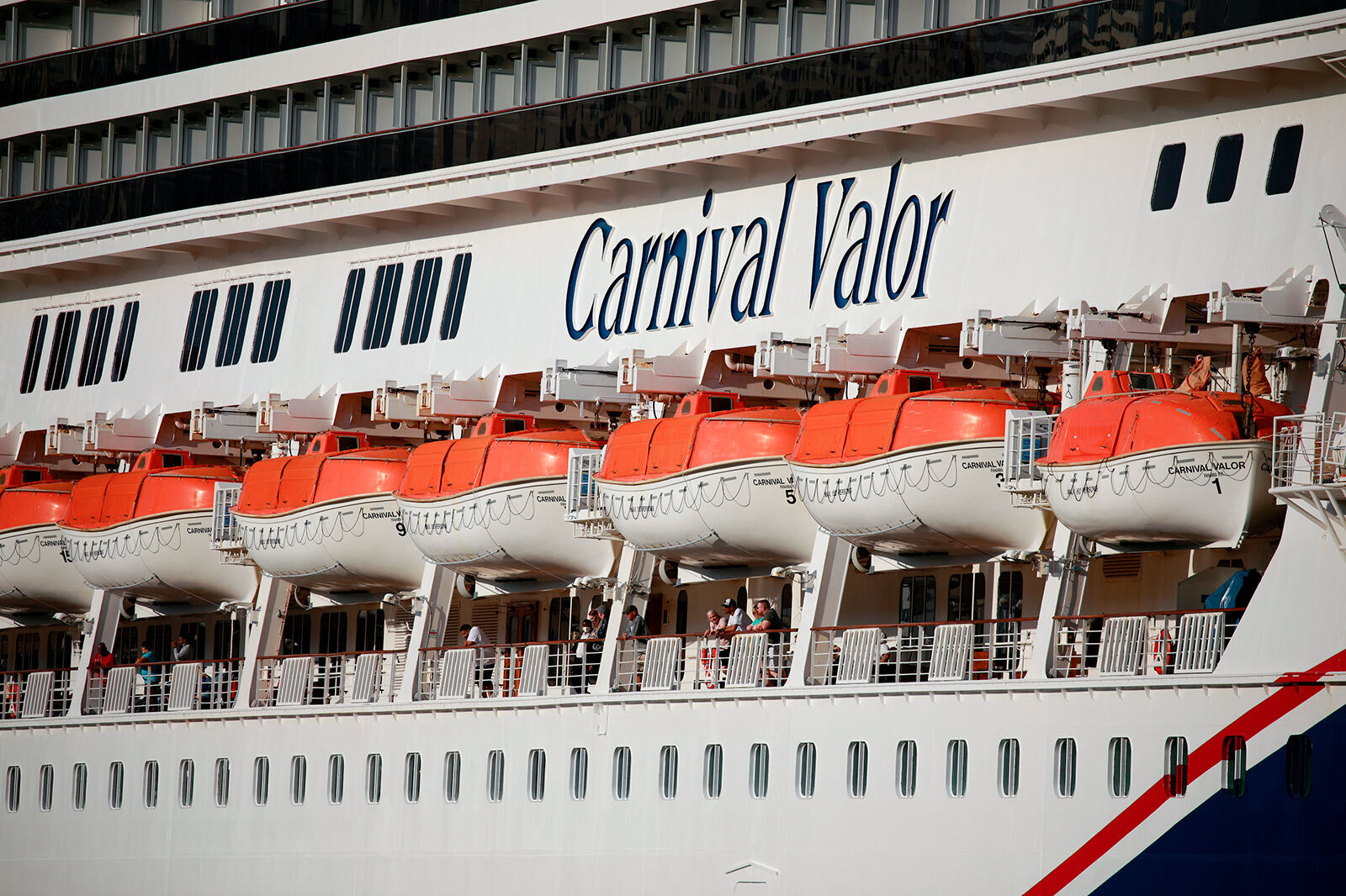 Carnival Valor